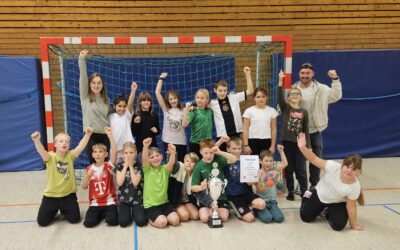 Überraschungssieg beim „Ball über die Schnur“ – Turnier der Grundschulen